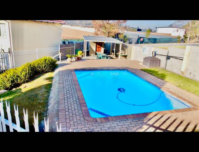 2 BEDROOM SECTIONAL TITLE FOR SALE IN MEYERSDAL